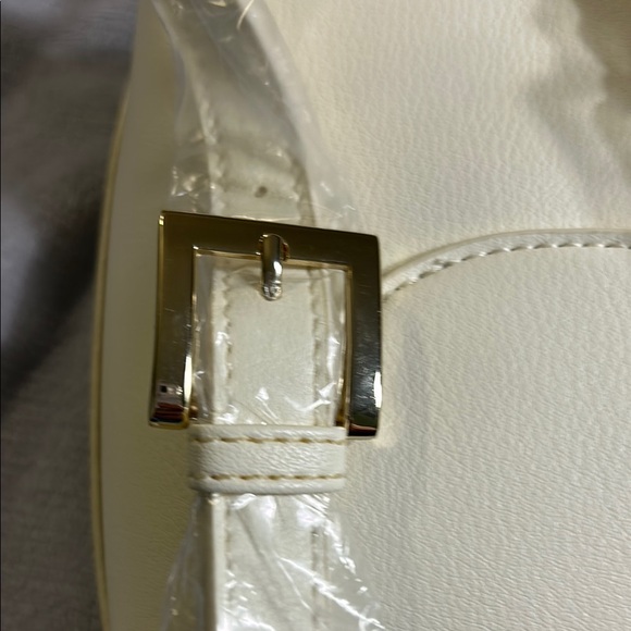 Madden Girl Cream Shoulder Bag - Picture 12 of 14